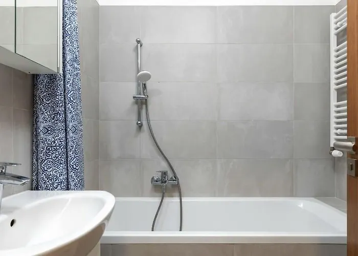 Modern 6min From The Castle *