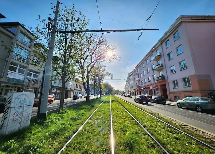 Aurion Modern Near Castle - Parking - Up To 5 Guests * Prága